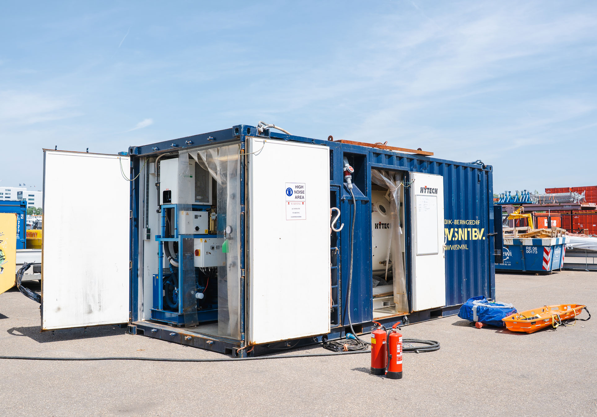 deco003, materieel, decompressie, duikunits, w smit, duikassistentie, havenoperatie, zuurstoftanks
